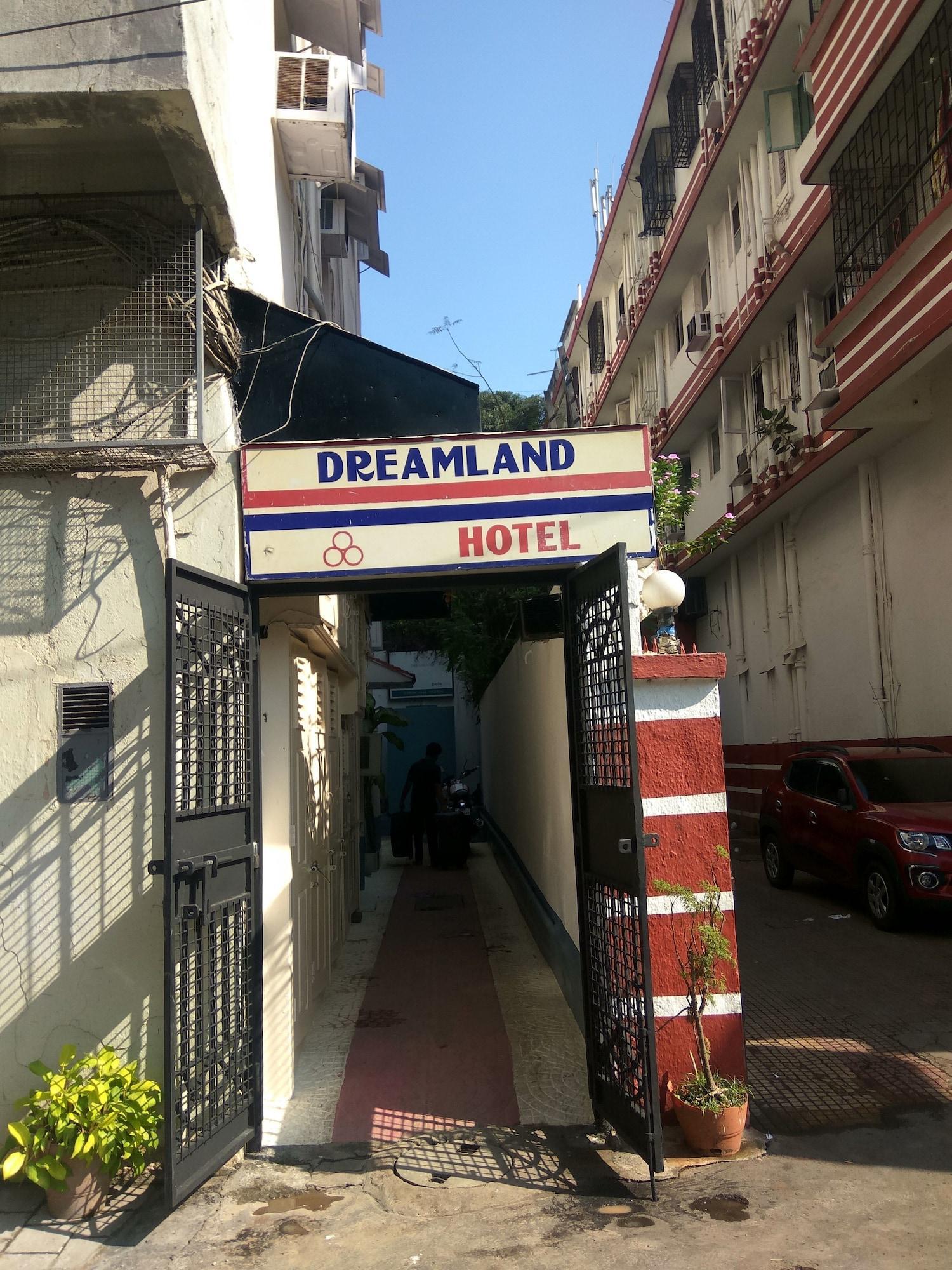 Super Oyo Hotel Dreamland 뭄바이 외부 사진