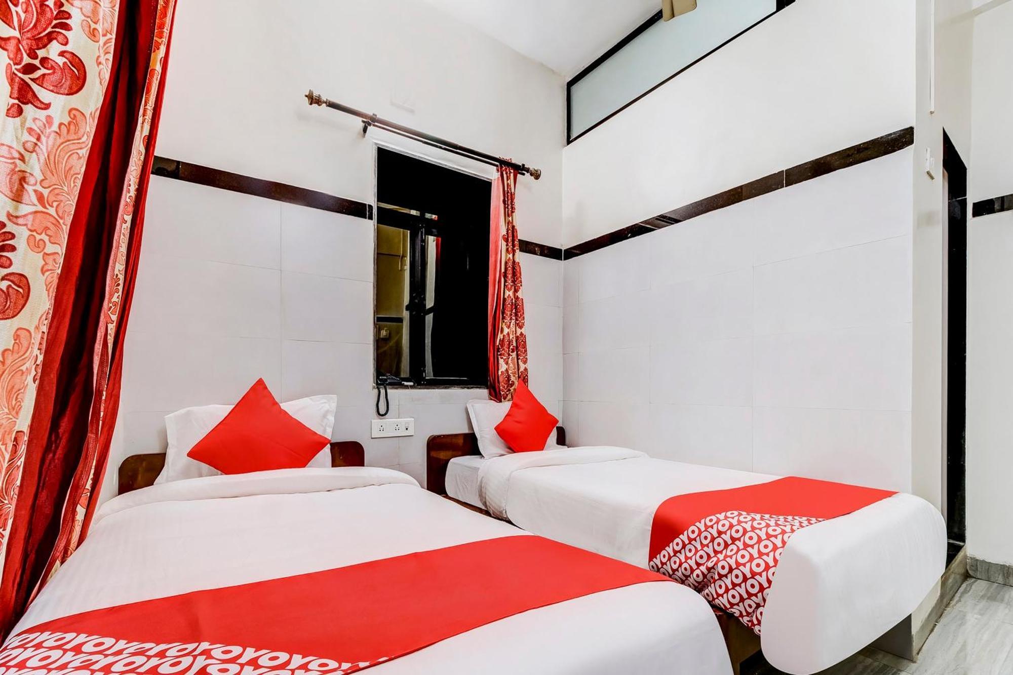 Super Oyo Hotel Dreamland 뭄바이 외부 사진